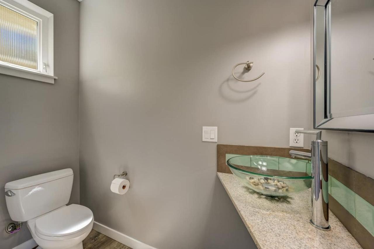 Holiday home 5 Min To Downtown Seattle! 3br & 2ba Cozy Townhome Townhouse Seattle