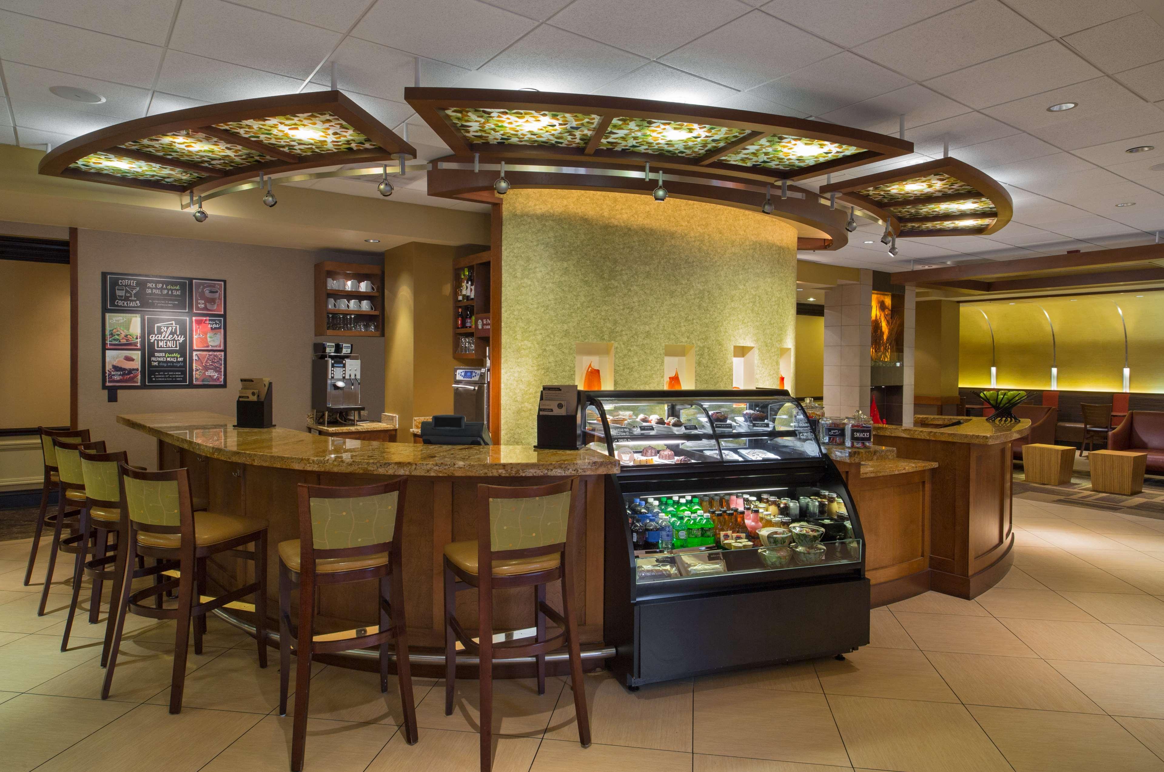 Hyatt Place Downtown Hotel 3*