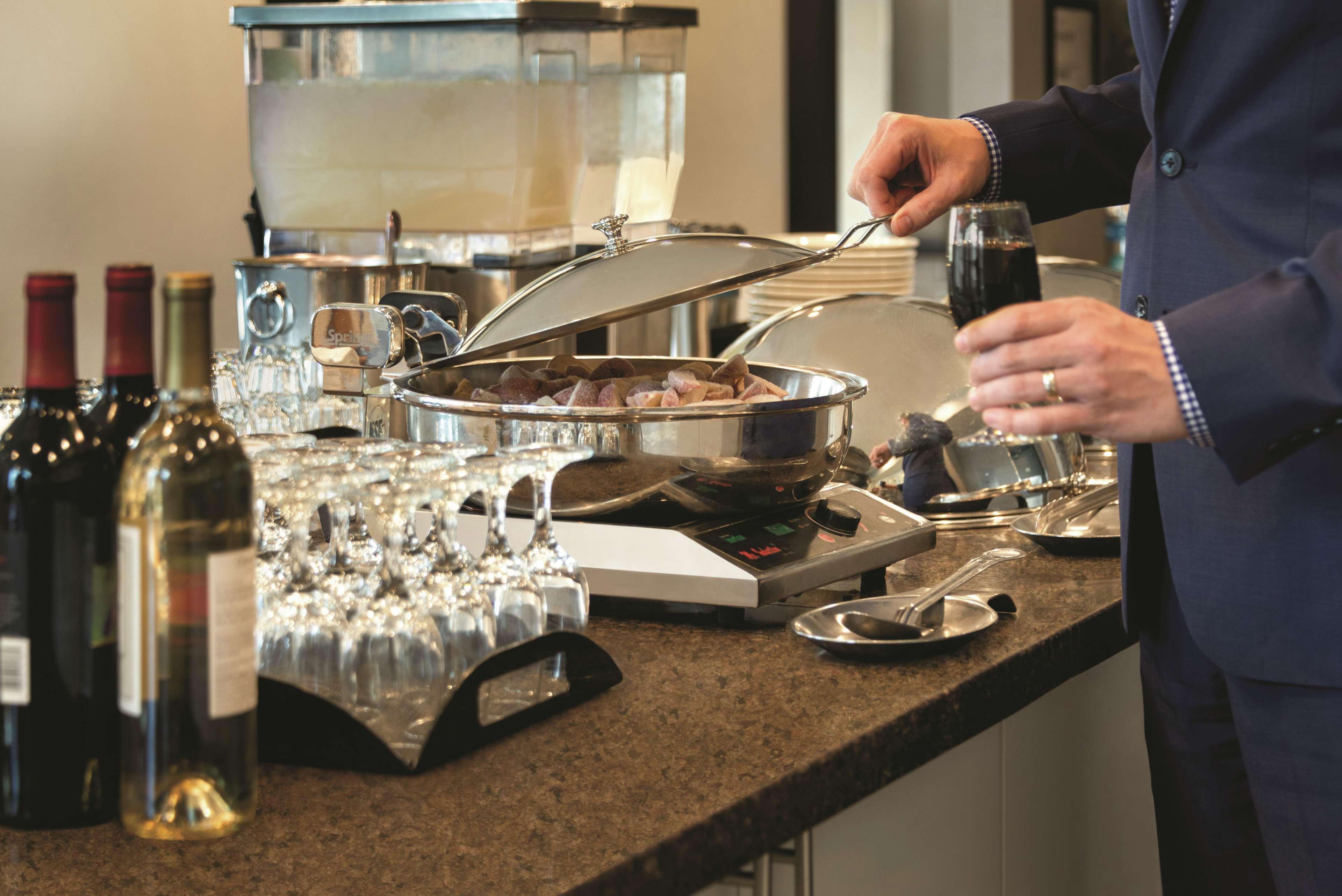 Hotel Homewood By Hilton-seattle Convention Center-pike Street