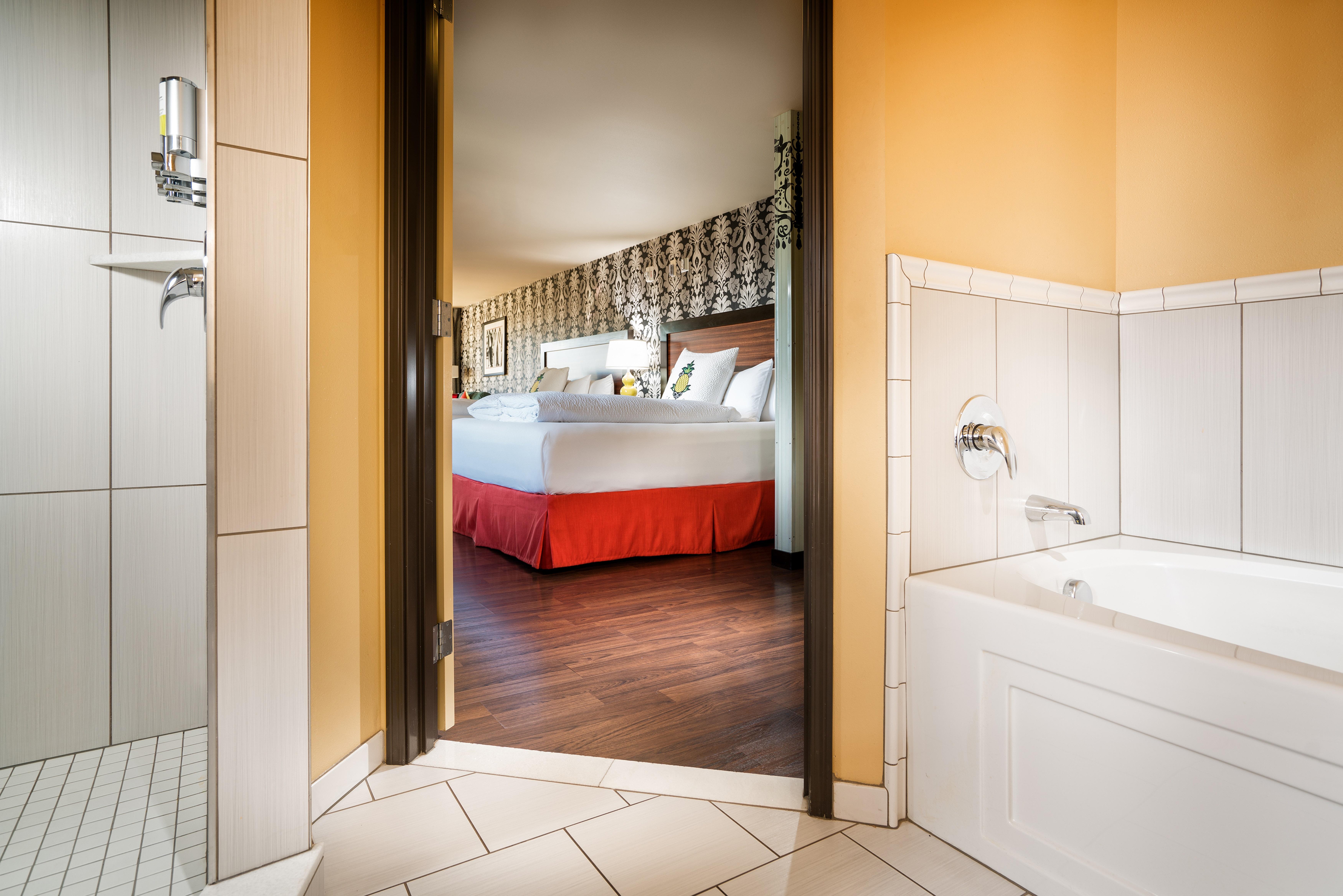 Staypineapple, The Maxwell Hotel, Center