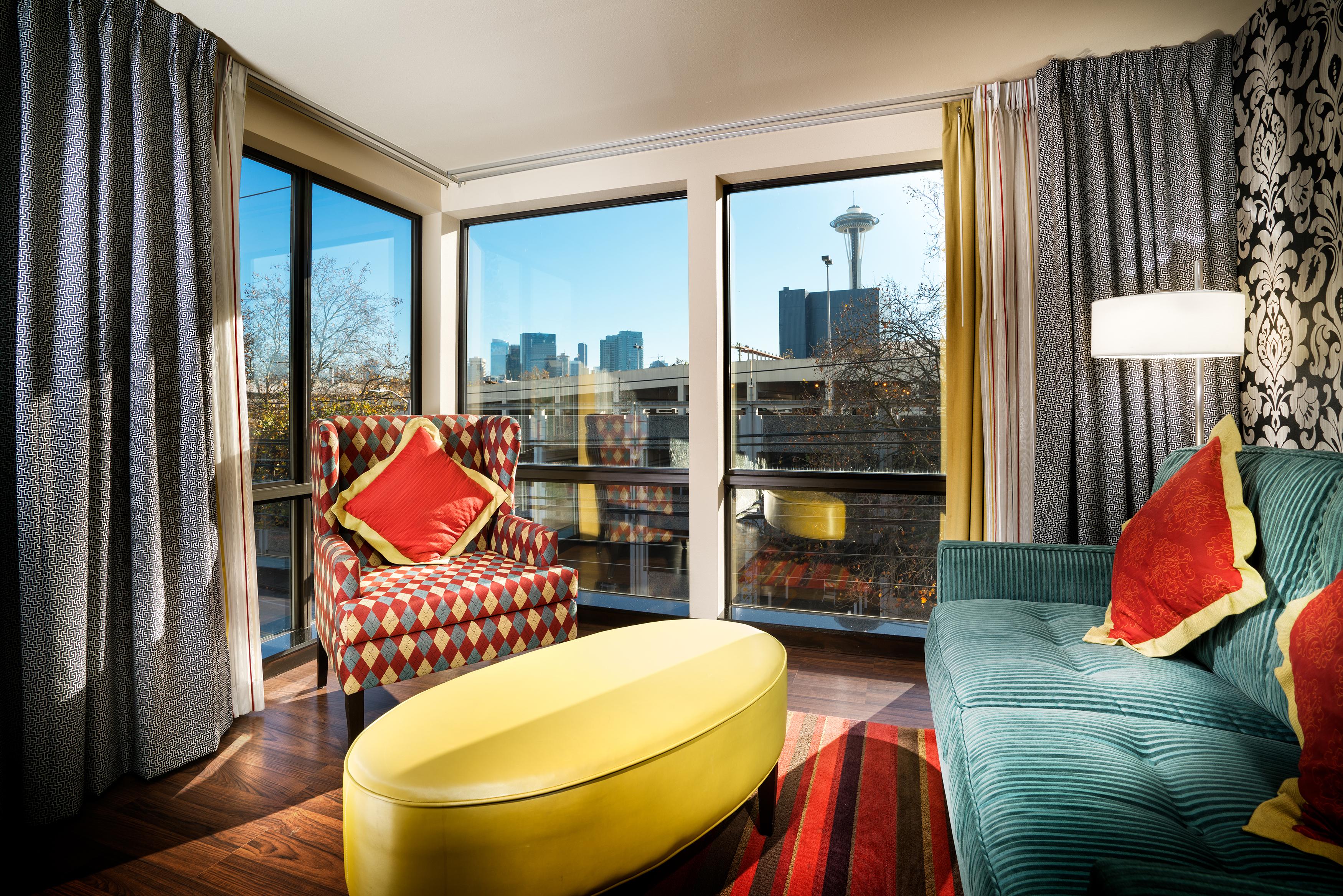 Staypineapple, The Maxwell Hotel, Center Hotel Seattle