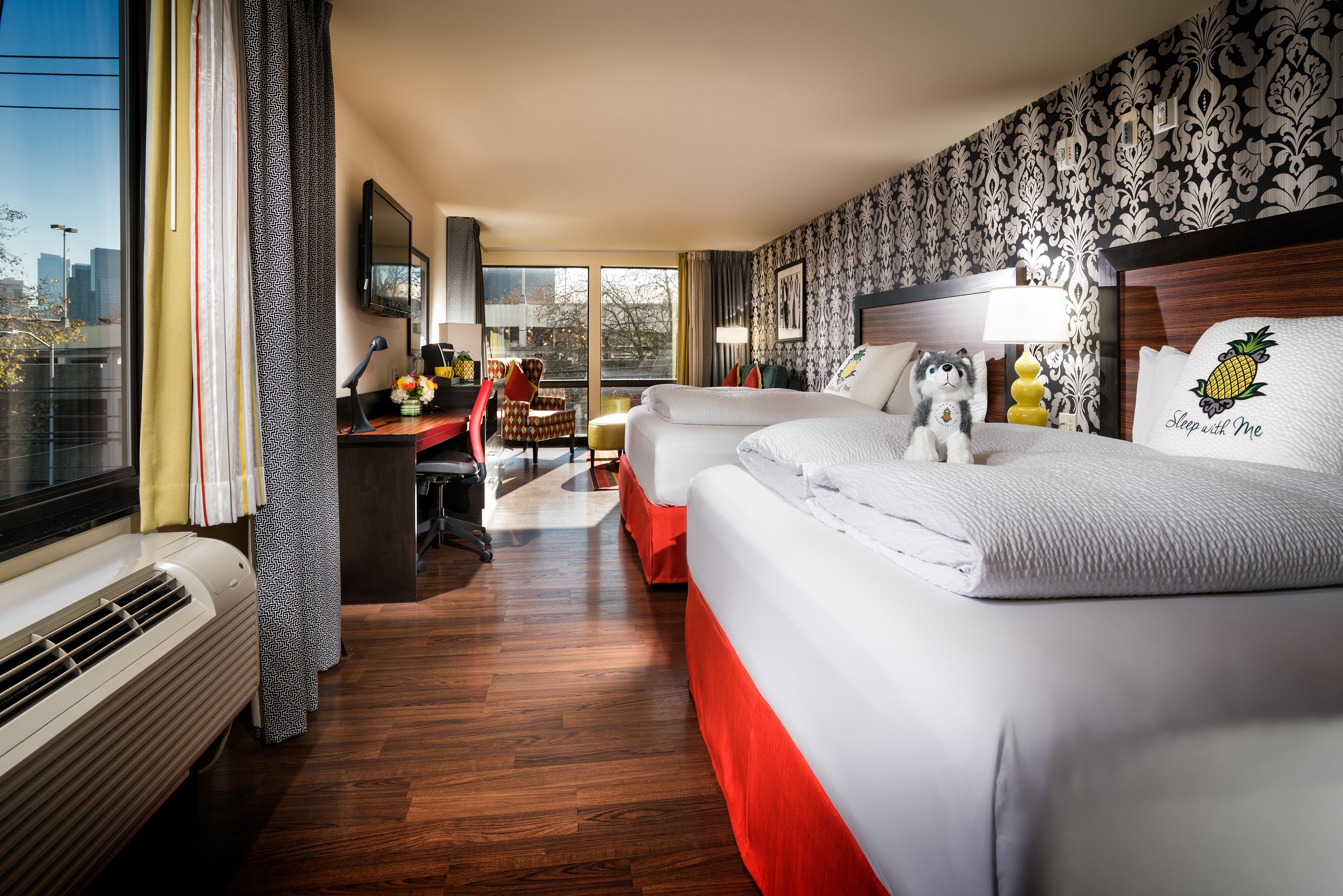Staypineapple, The Maxwell Hotel, Center