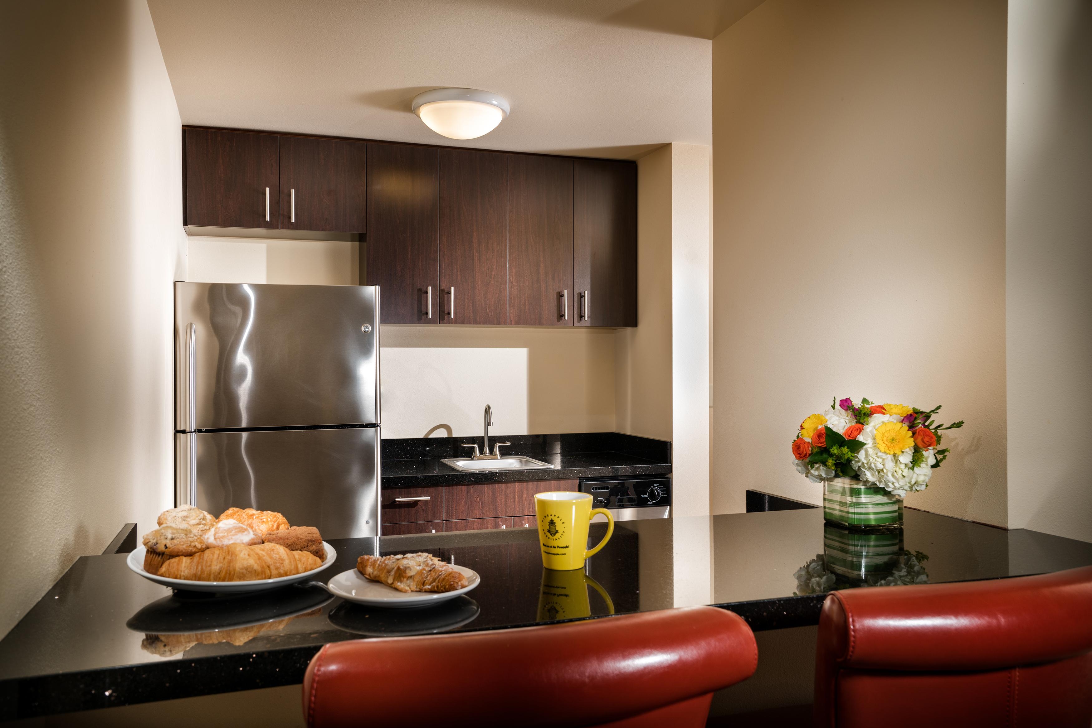 Staypineapple, The Maxwell Hotel, Center Seattle