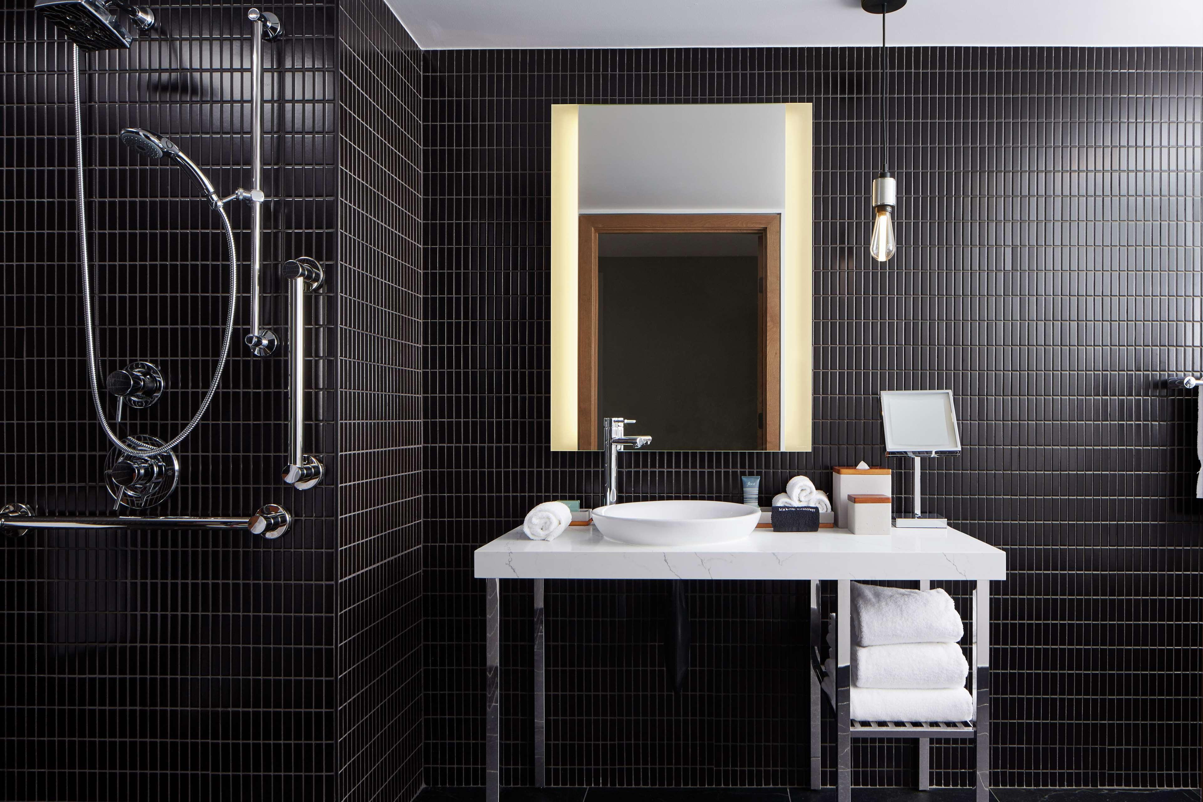 Hotel The Sound Belltown, Tapestry Collection