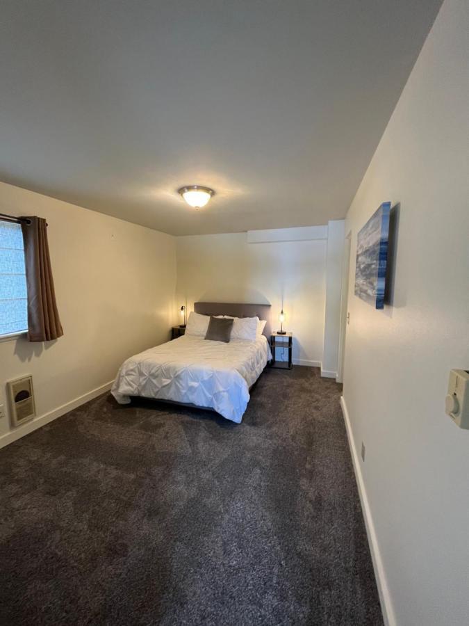 Apartment Waterfront Hidden Gem Seattle