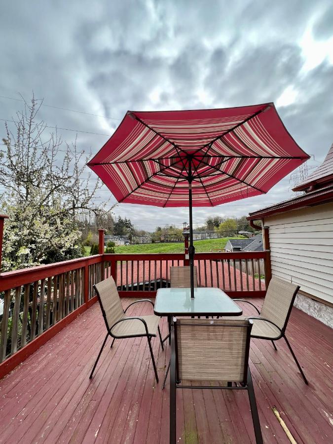 Private Tiny With Shared Bathroom Near Seatac Airport And Downtown Homestay *