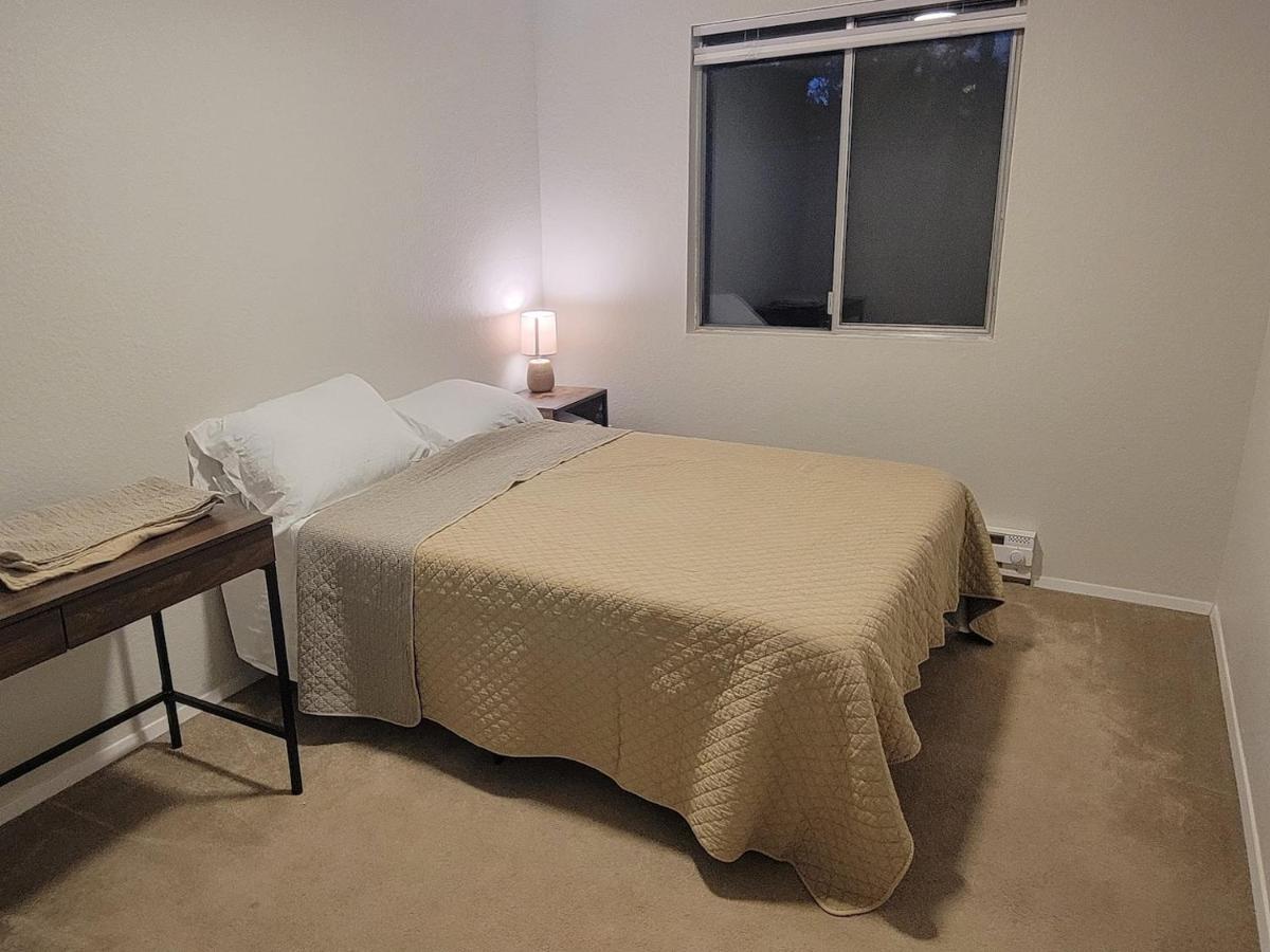 Fresh Floor W/ Balcony Apartment