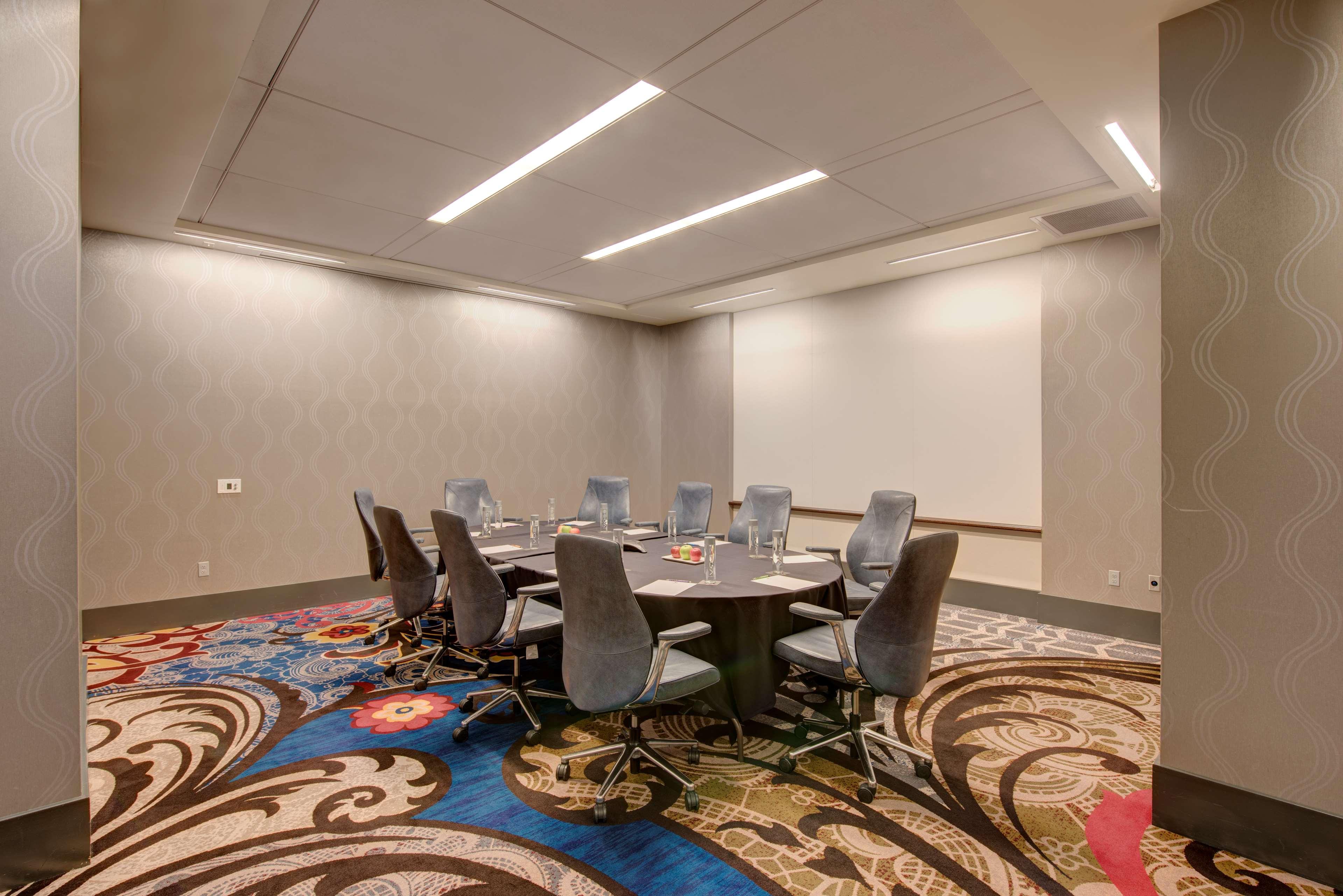Hilton Motif Hotel