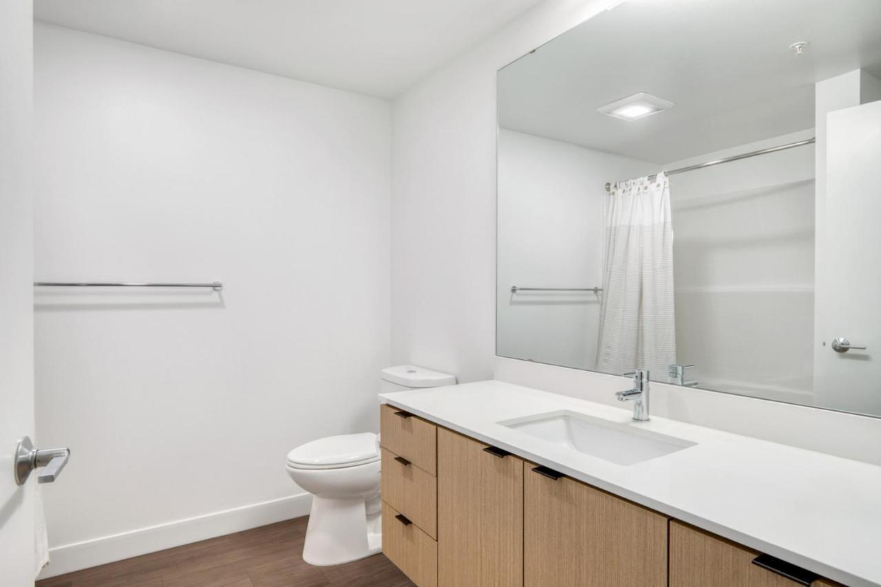 District 1br W Gym Bbq Nr Downtown Sea-546 * Seattle
