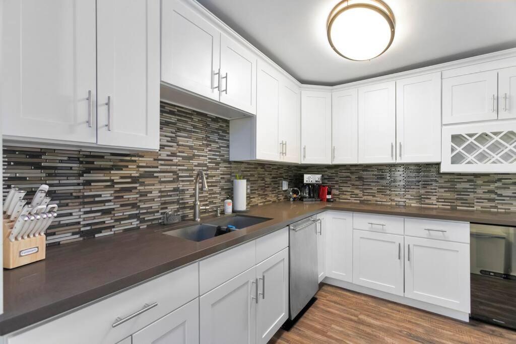 Apartment Epicurean Remodel In Location. Seattle