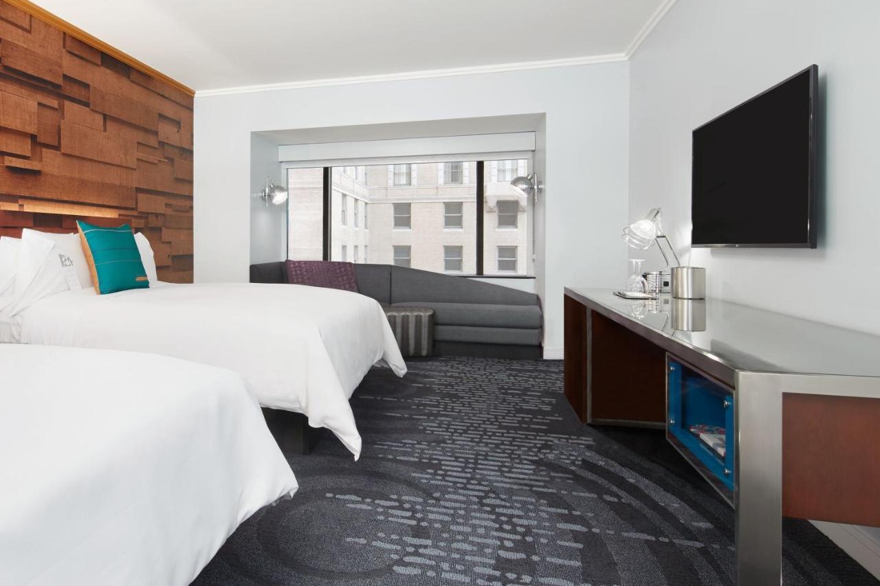W Hotel 4*