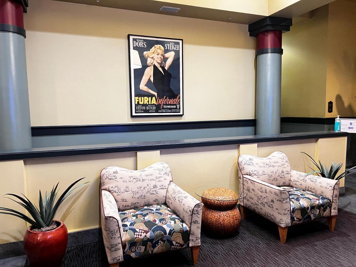 Apartment Cozy Nearby Attractions Center