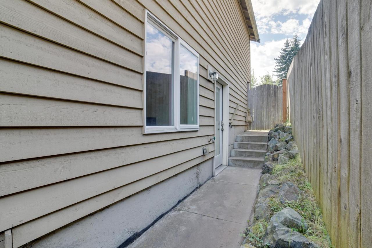 Airy About 7 Mi To Downtown! Apartment Seattle