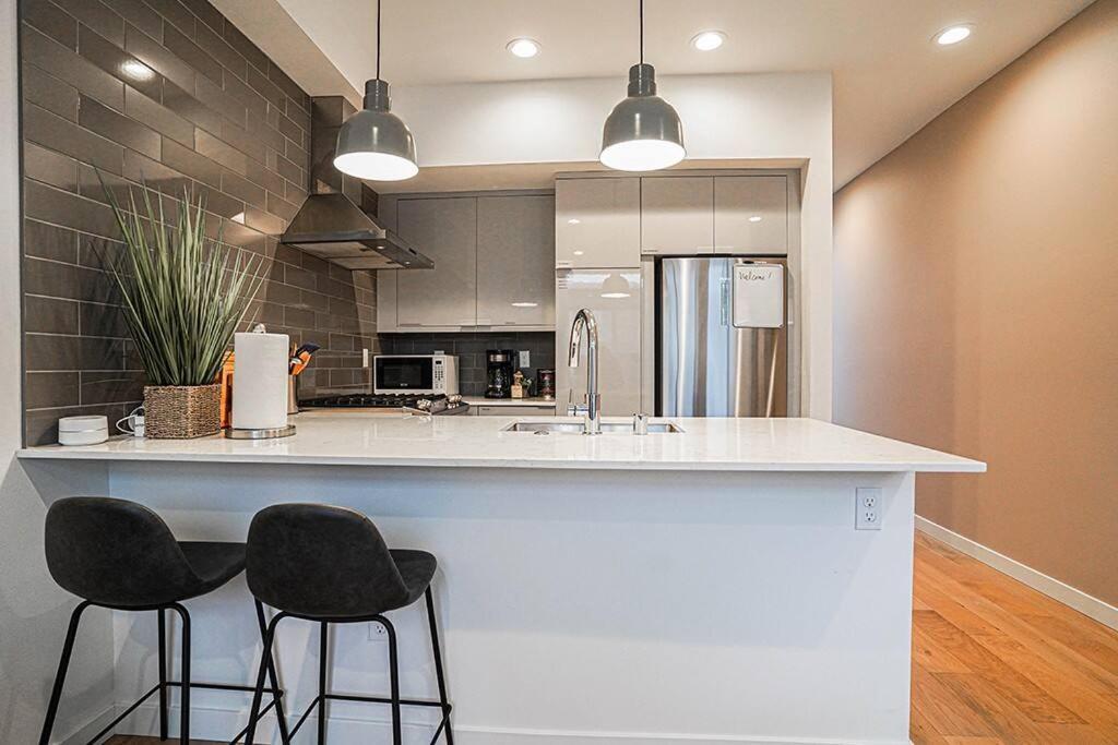Modern Home, Rooftop View, 3 Block Beacon Station