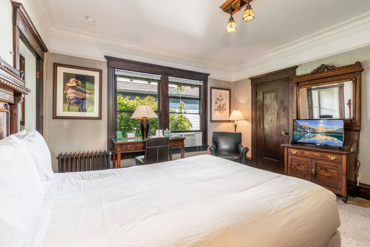 Gaslight Inn Seattle