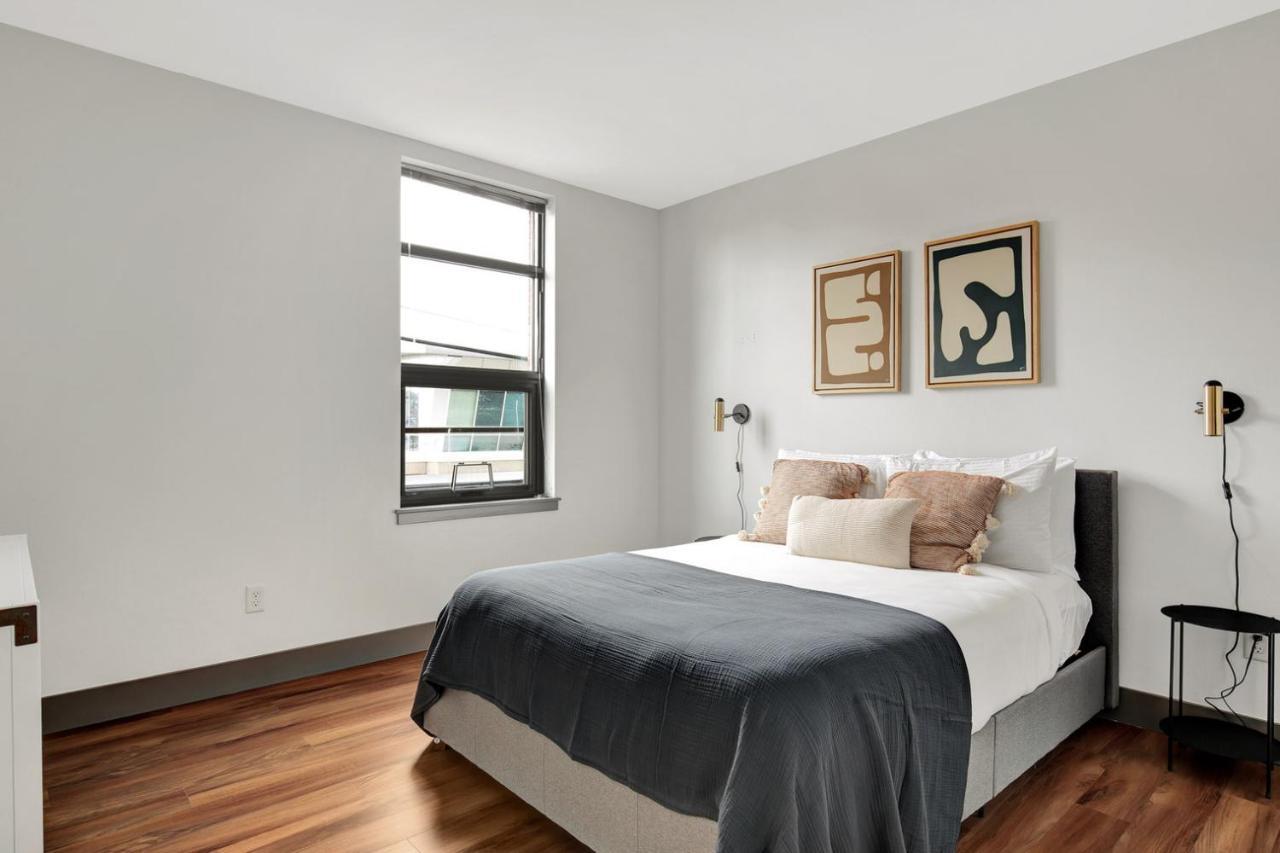 S Union 2br W Gym Wd Nr Space Needle Sea-182 * Seattle
