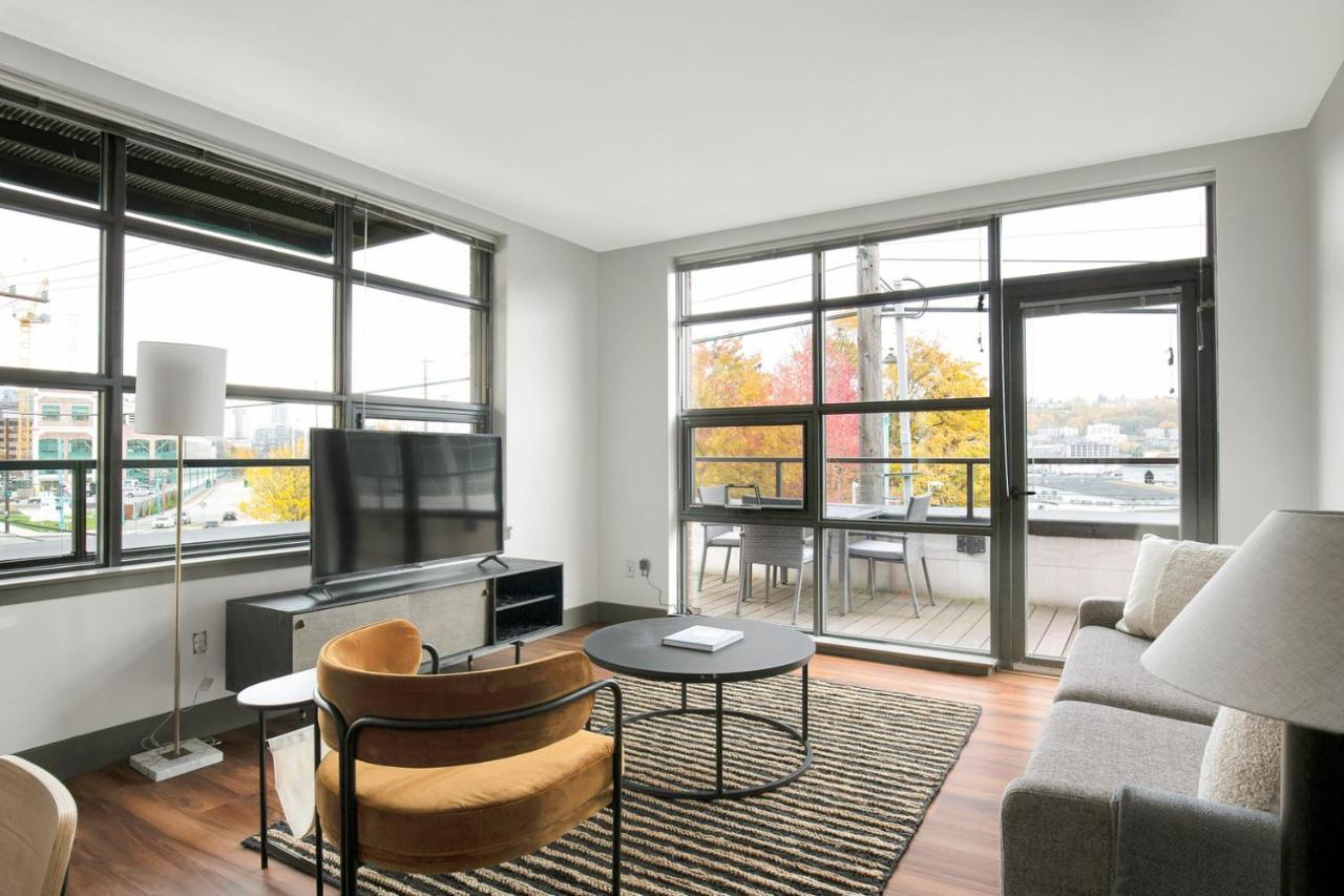 S Union 2br W Gym Wd Nr Space Needle Sea-182