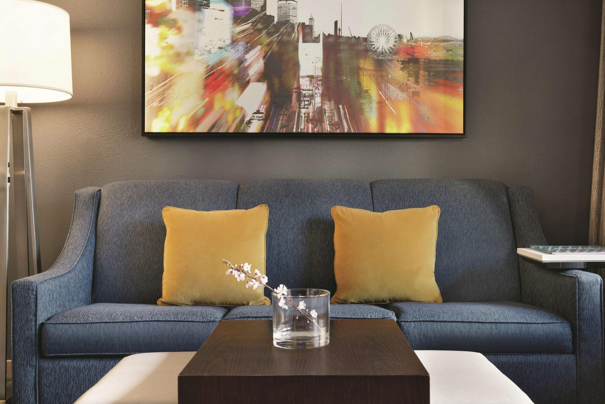 Hotel Homewood By Hilton-seattle Convention Center-pike Street