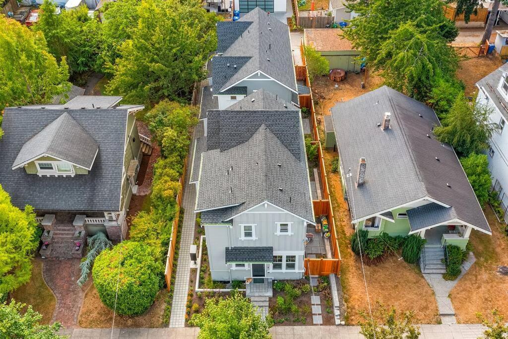 The Greenwood Gem * Seattle
