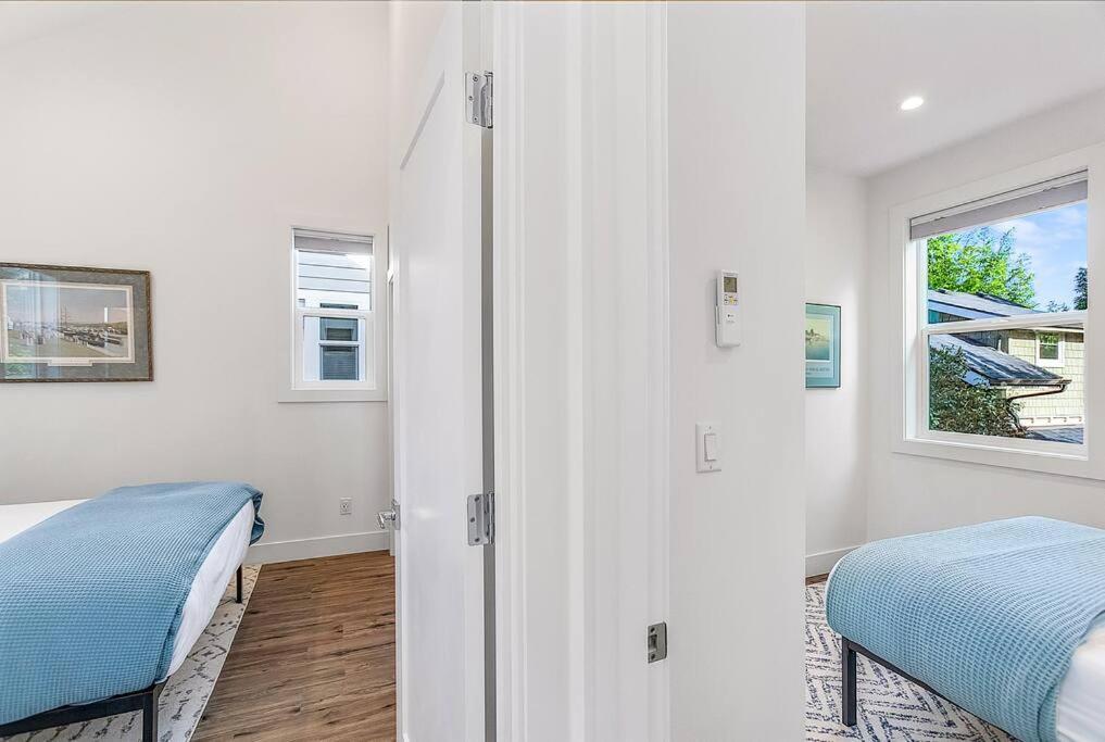 The Greenwood Gem Apartment *