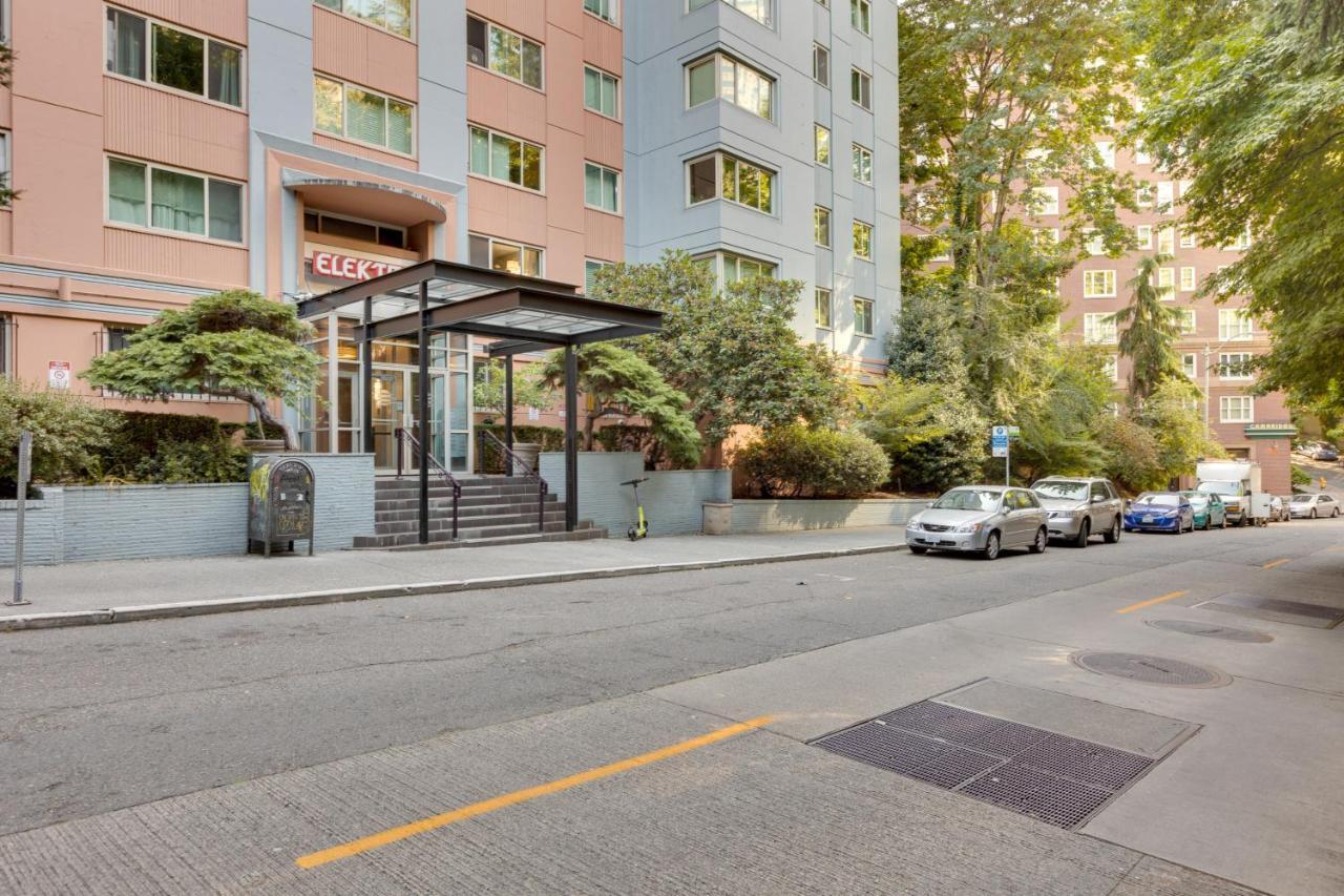Apartment Downtown With Rooftop Deck And Views! Seattle