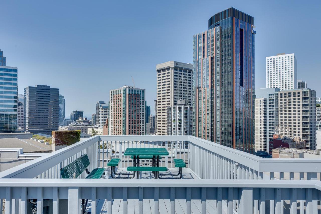 Downtown With Rooftop Deck And Views! Apartment Seattle