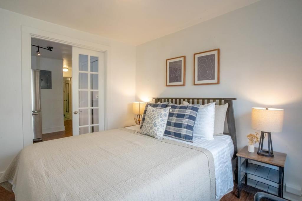 Seaside Serenity 1 Bedroom With Balcony Near Alki Seattle