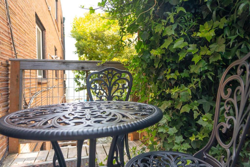 Apartment Seaside Serenity 1 Bedroom With Balcony Near Alki *