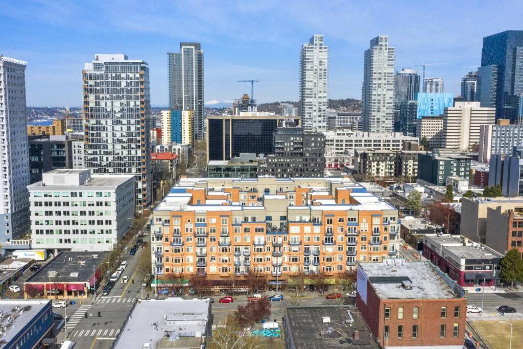 Apartment Needle's Edge - 99 Walkscore! *