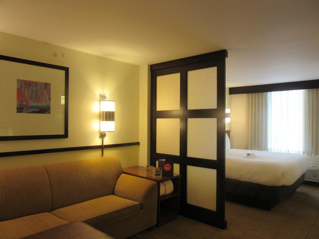 Hyatt Place Downtown 3*