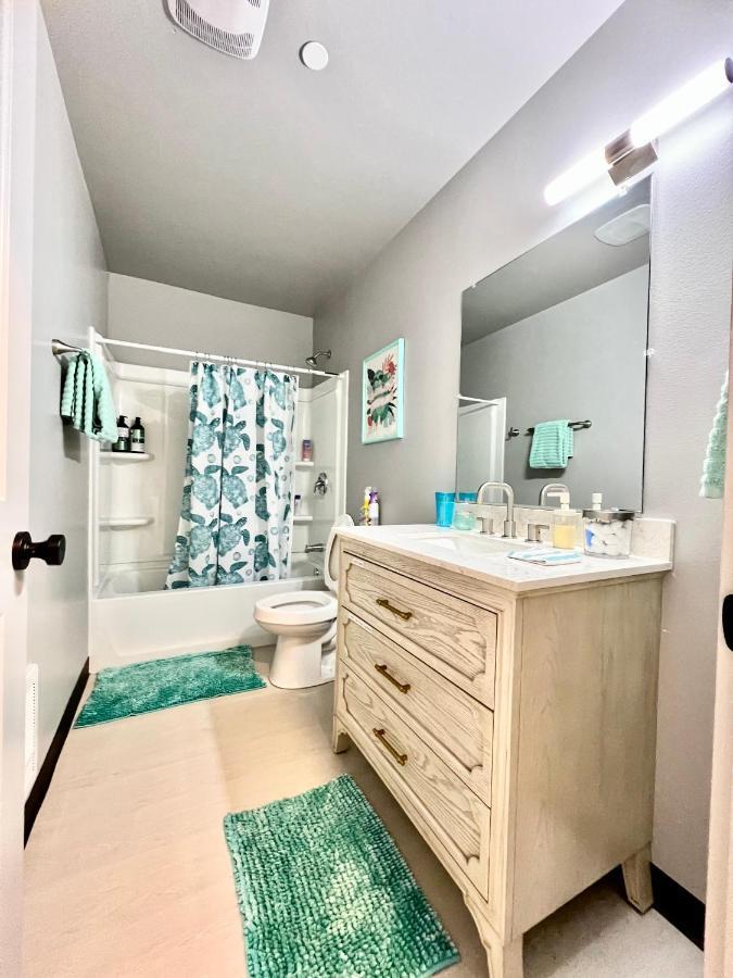 Alki Oasis: Modern Near & Downtown * Seattle
