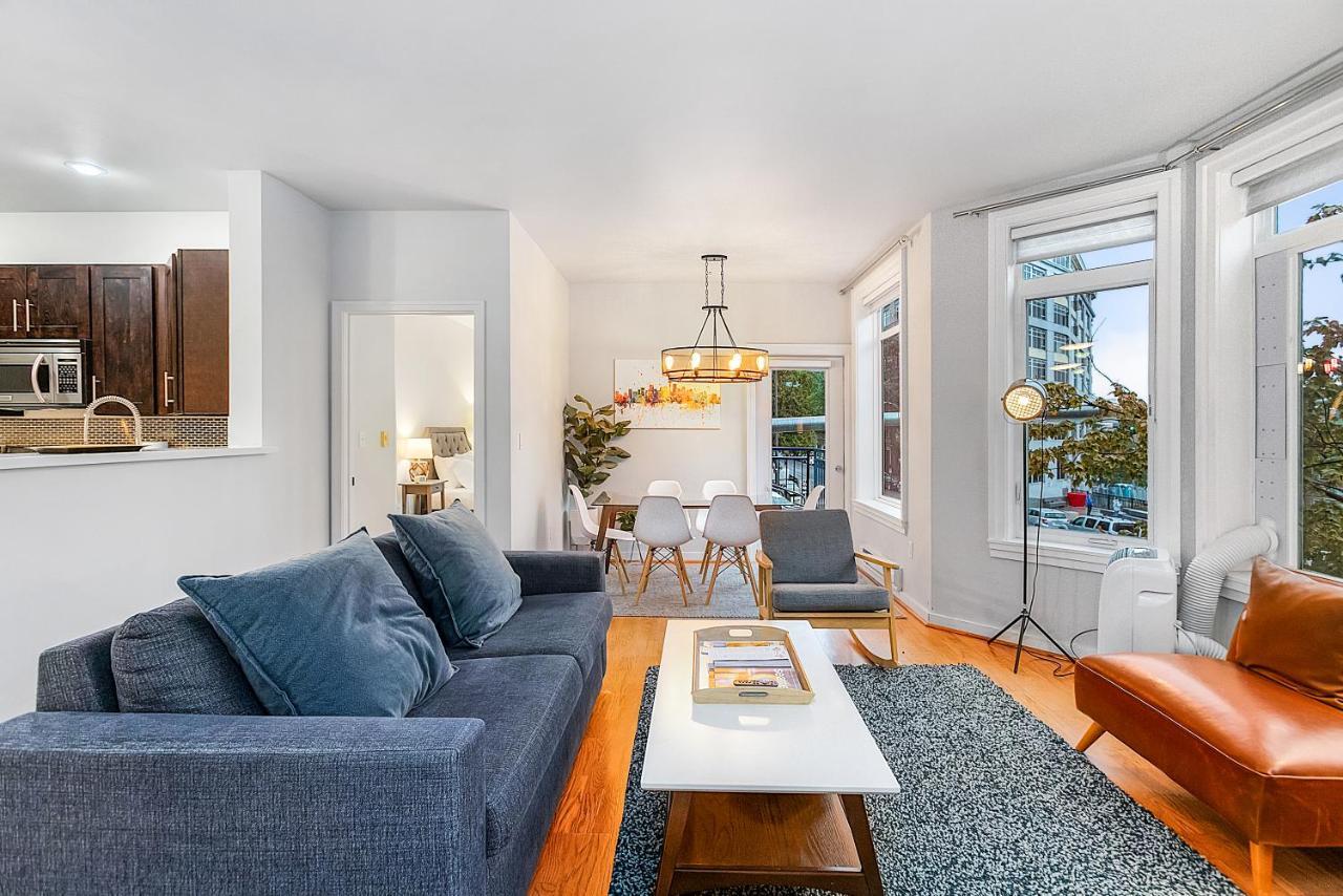 The Corner Nest At Belltown Seattle