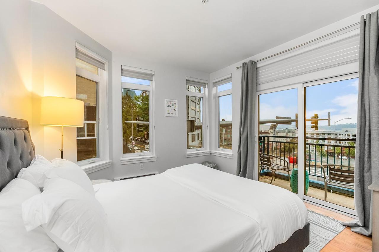 The Corner Nest At Belltown *