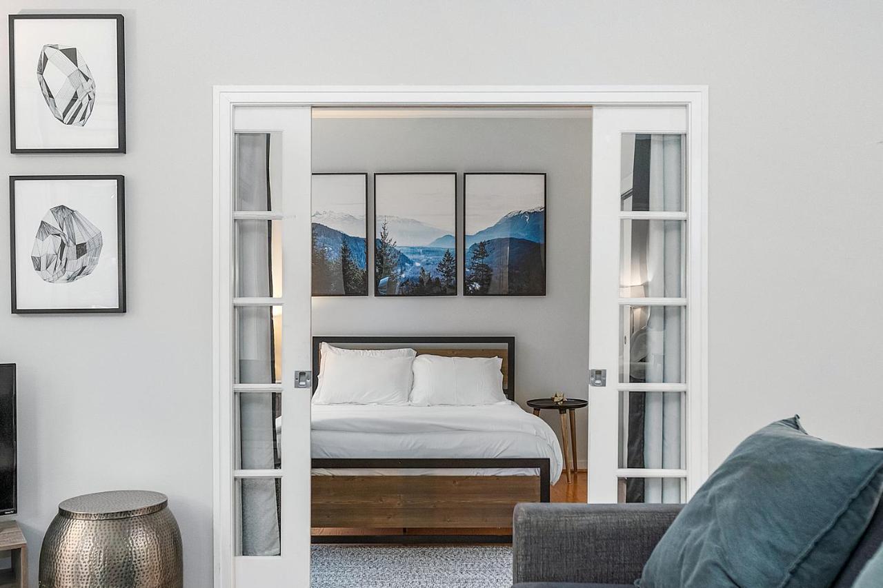 The Corner Nest At Belltown Seattle