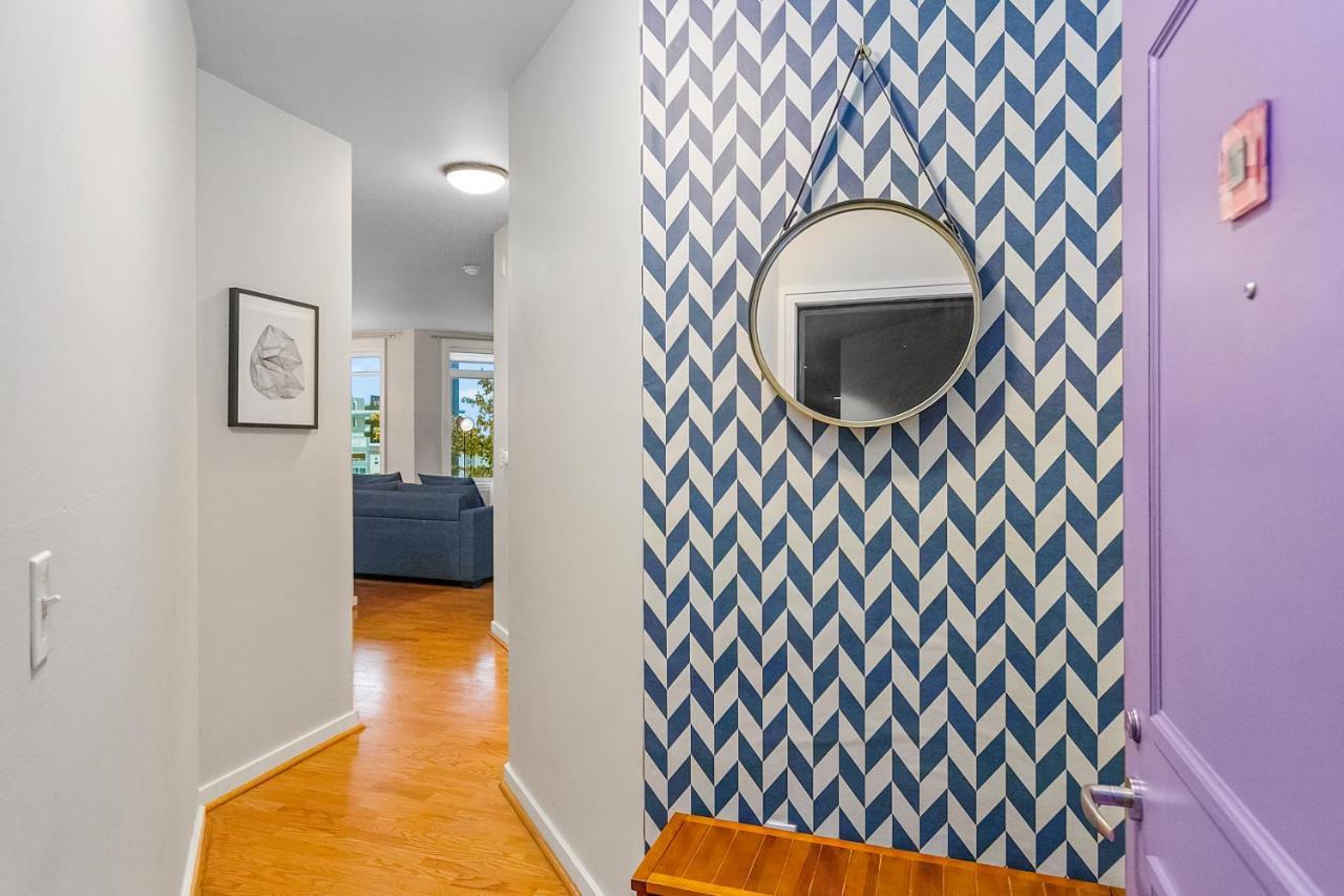 The Corner Nest At Belltown Seattle