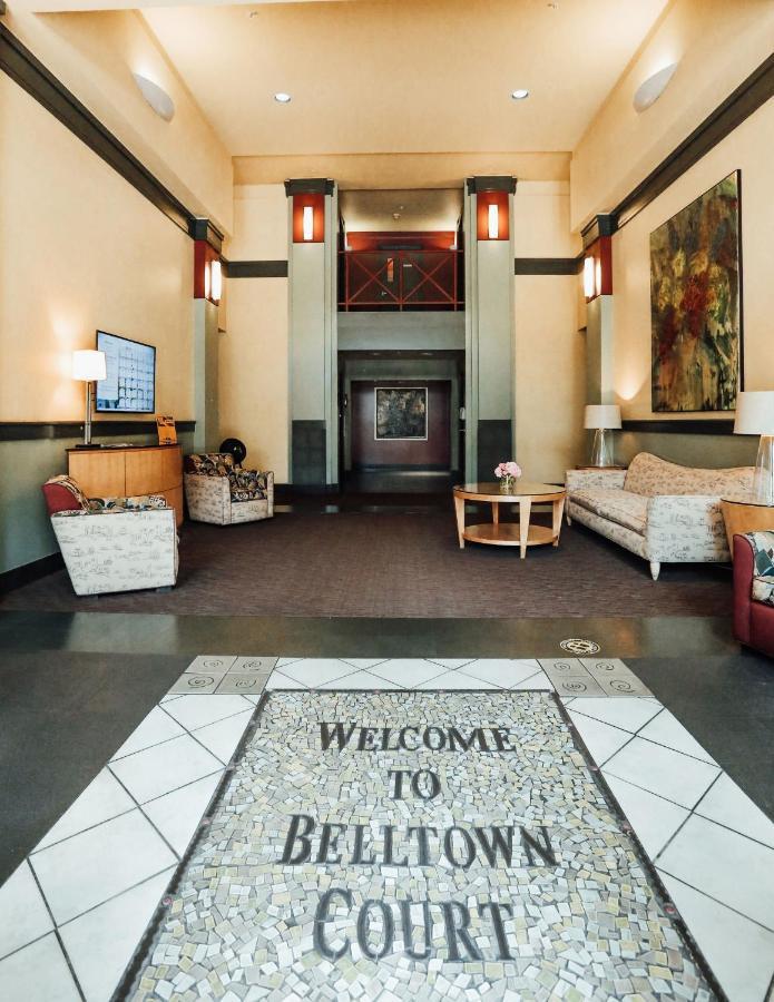 1 Bedroom With Stunning Puget Sound View *