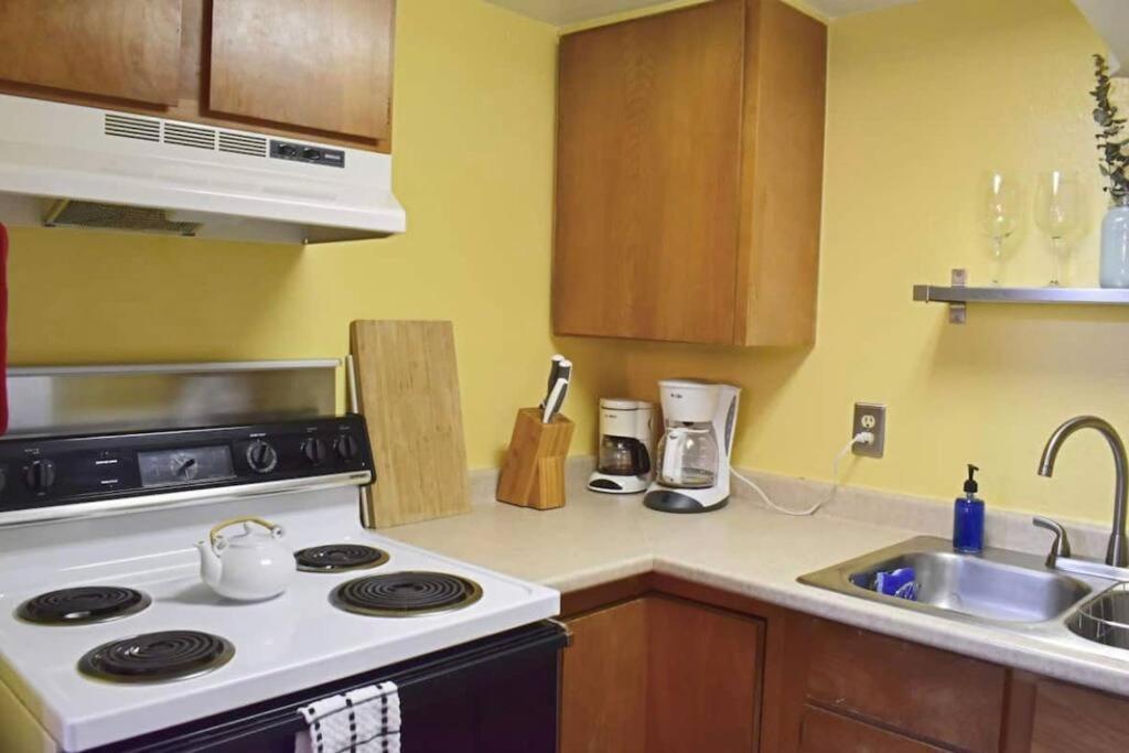 St1b Convenient Downtown Closeby Villa