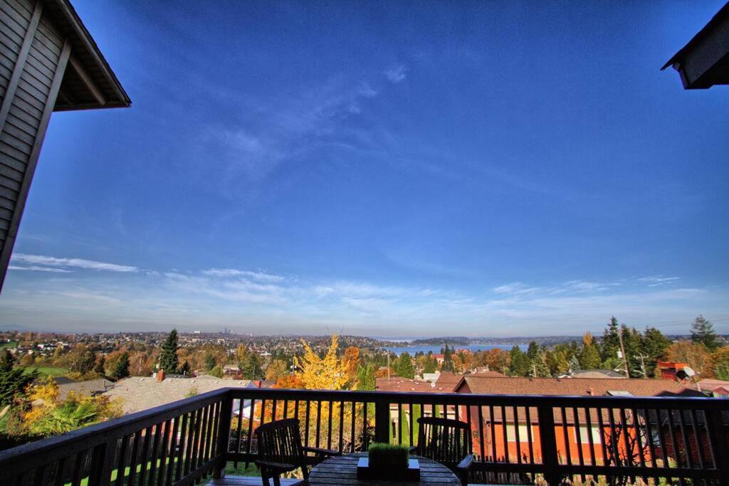 Craftsman With View Of * Seattle