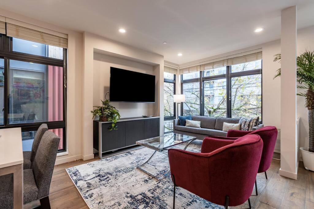 West Seattle's Modern Townhome Seattle