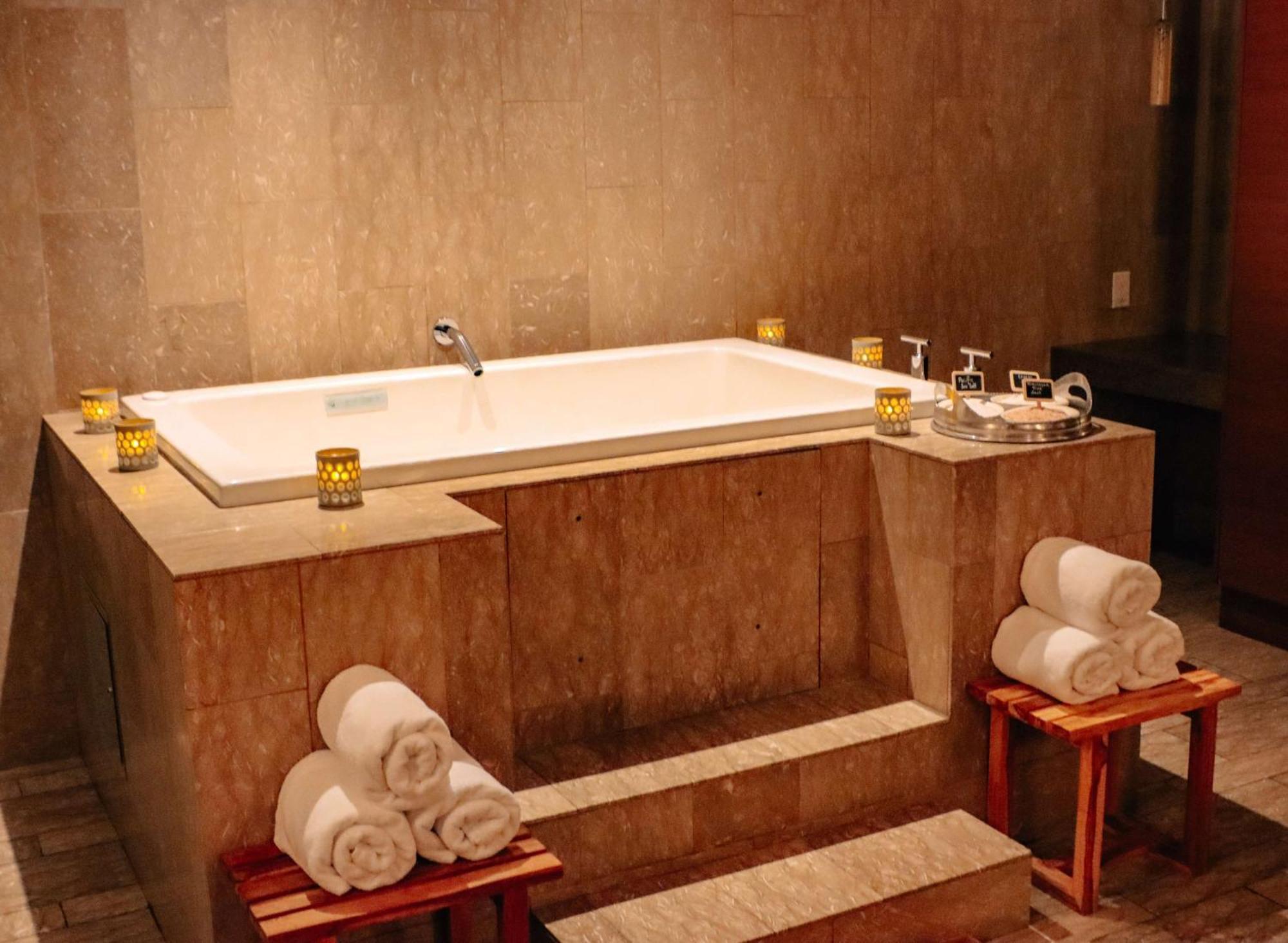 Hotel Hyatt At Olive 8 4*
