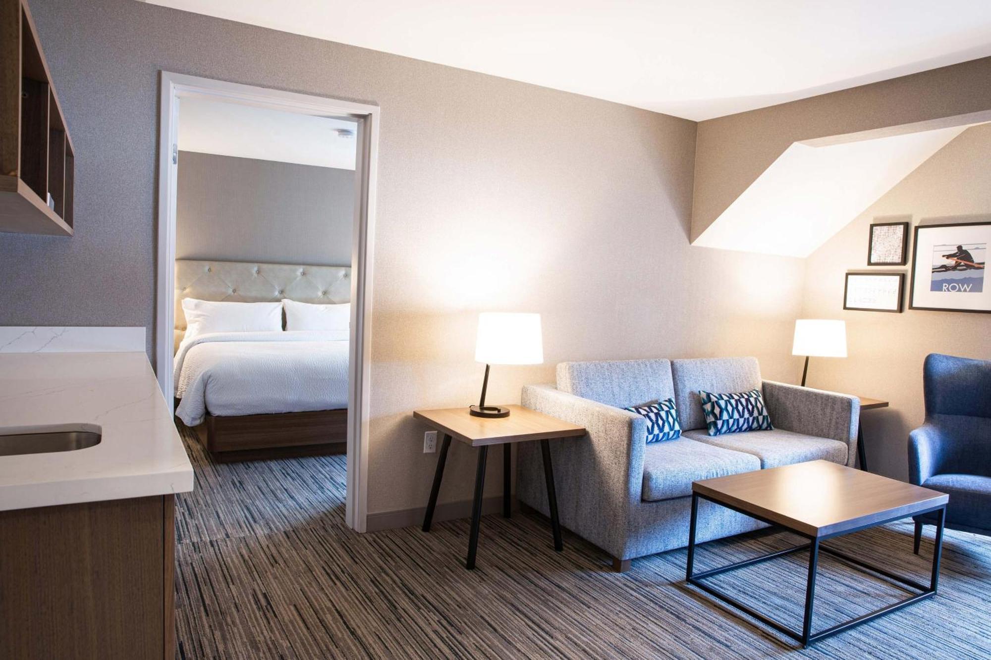 Four Points By Sheraton Downtown Center