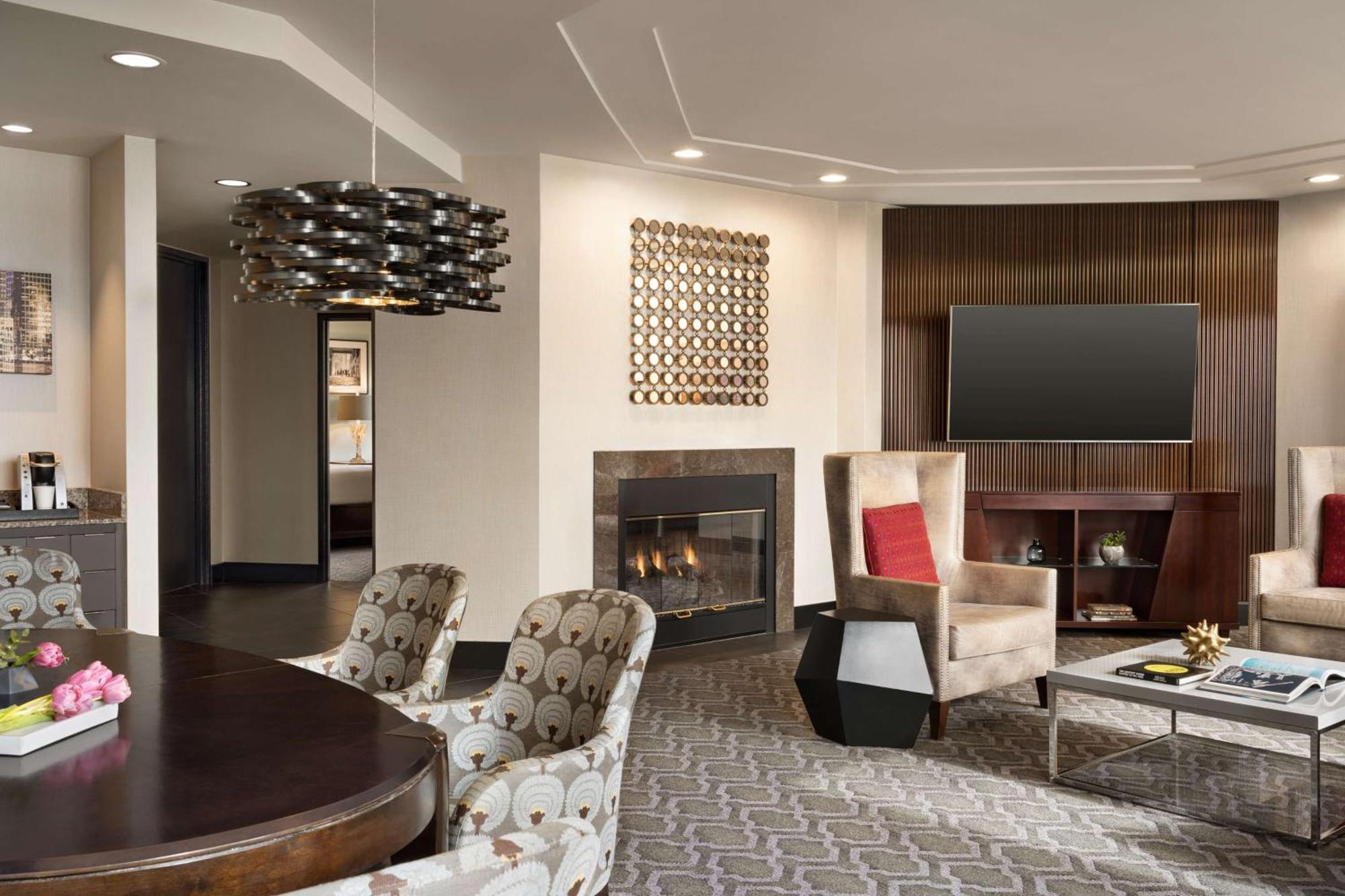 Hilton Motif Seattle