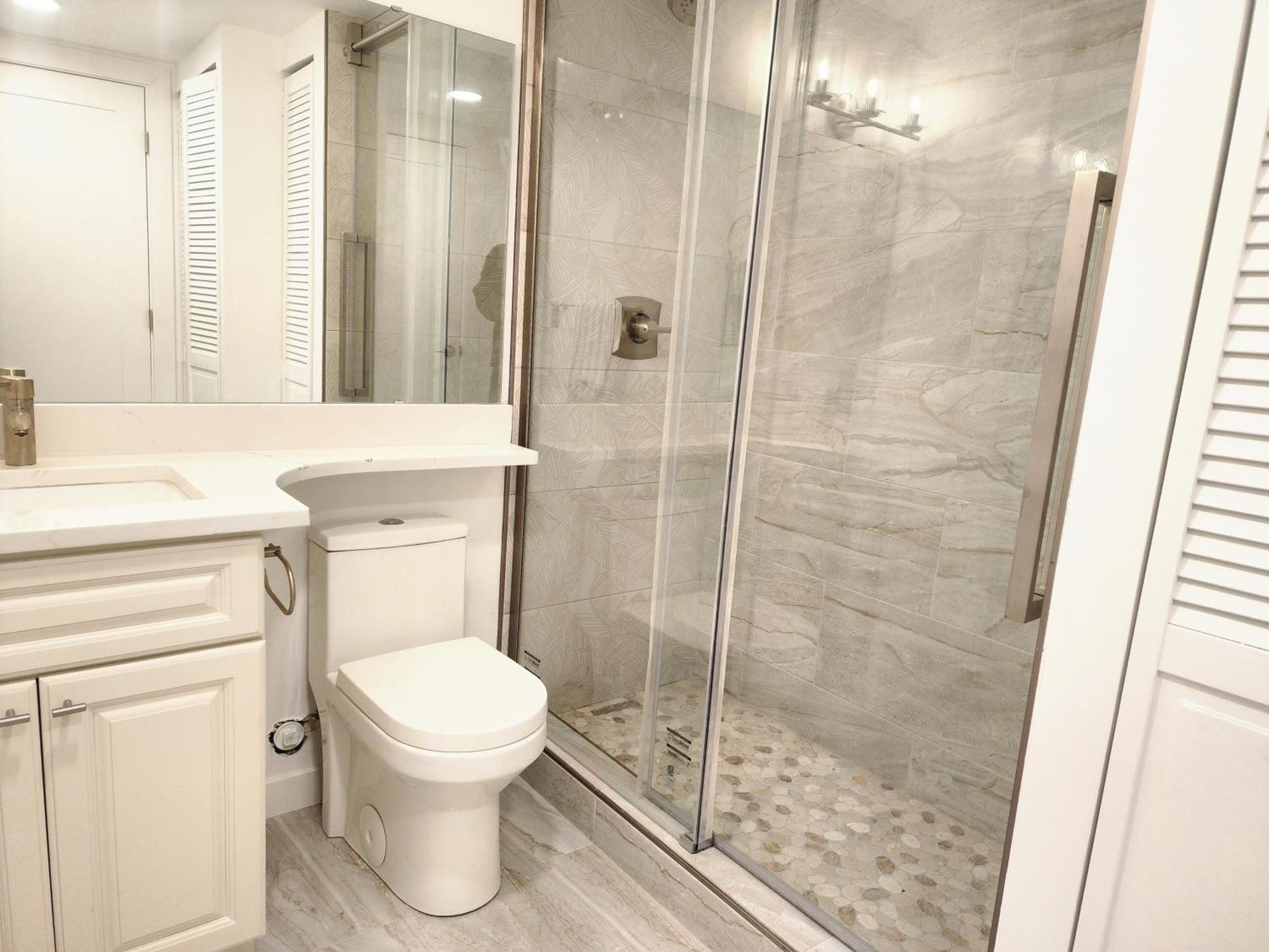 Homesmart: Cozy Charm Meets High-tech In Prime Area *