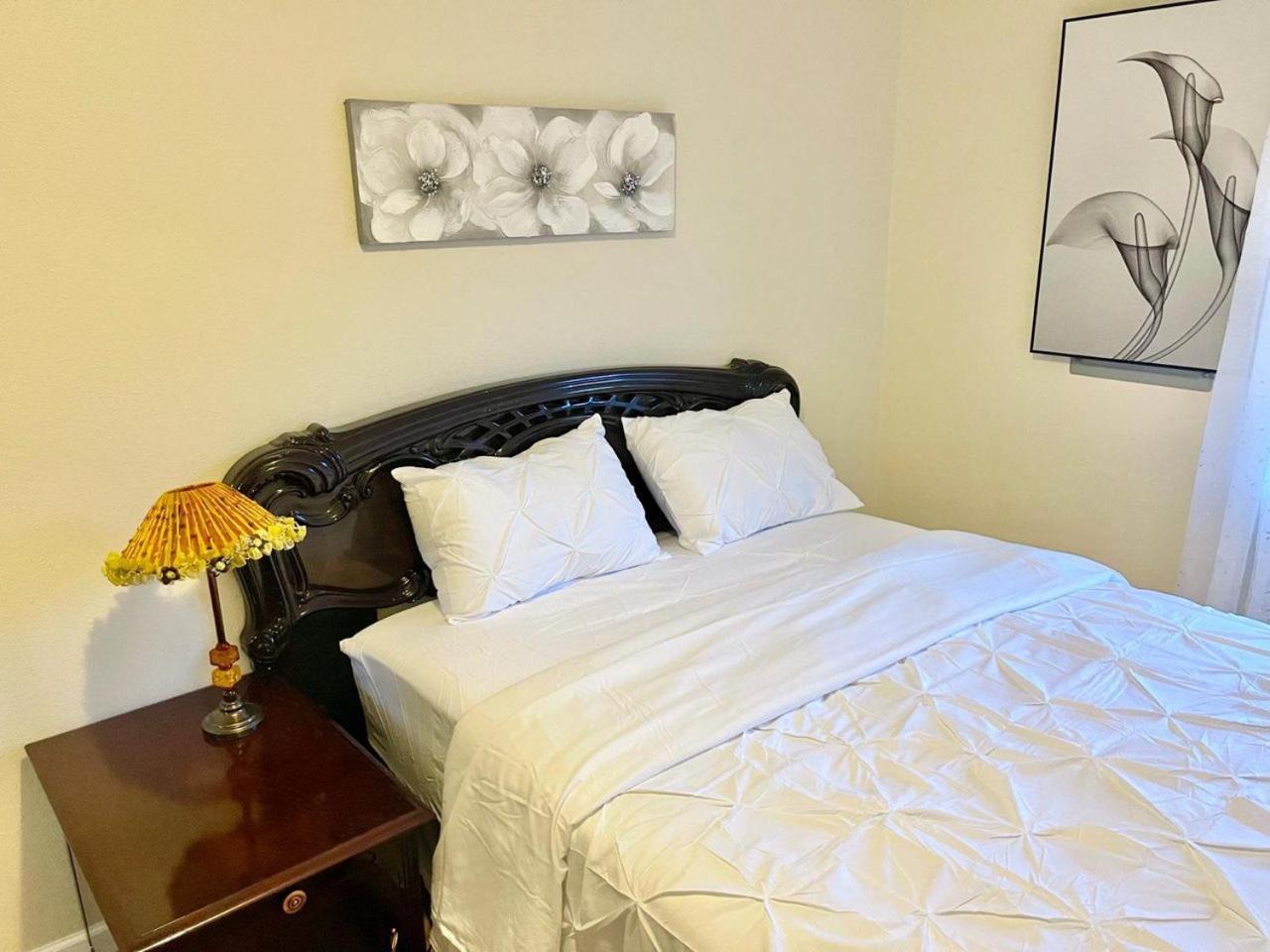 Utopia Luxury - * Seattle