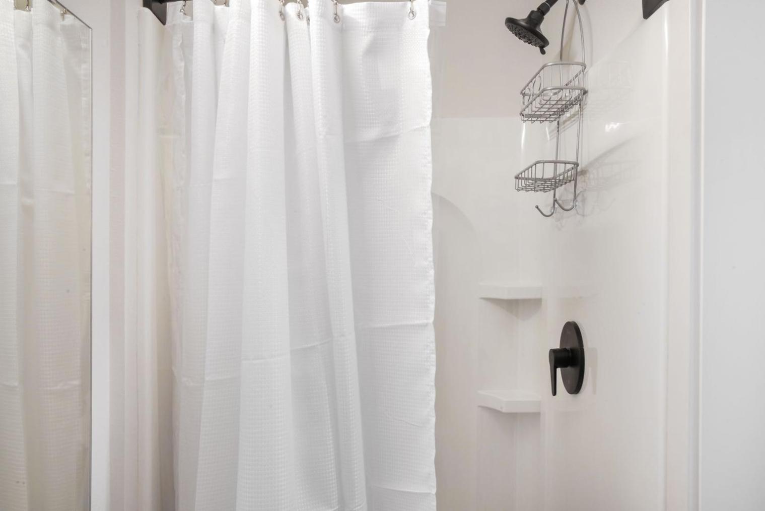 Blueground Capitol Hill Patio Gym Laundry Sea-729