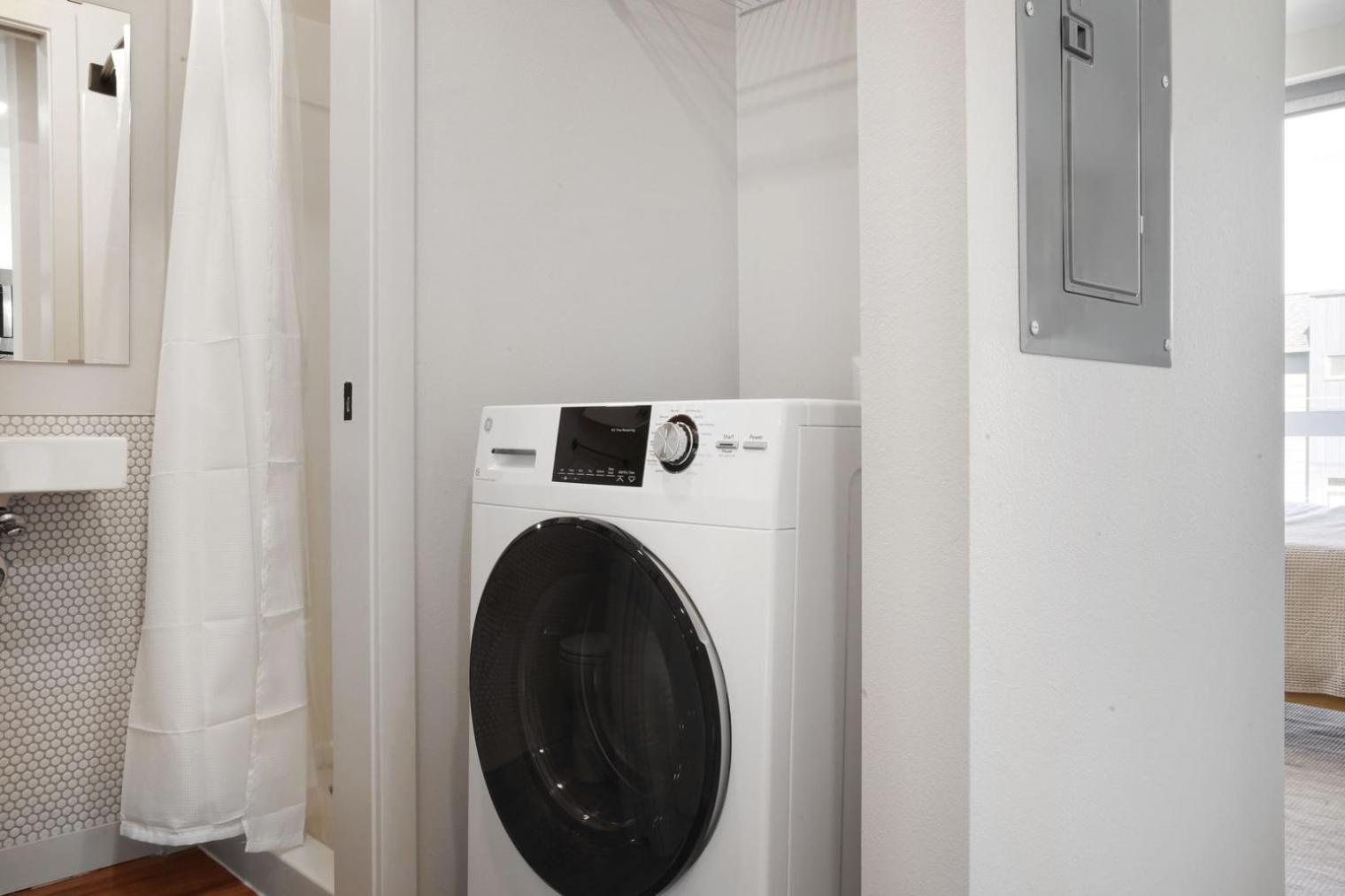 Apartment Blueground Capitol Hill Patio Gym Laundry Sea-729 *