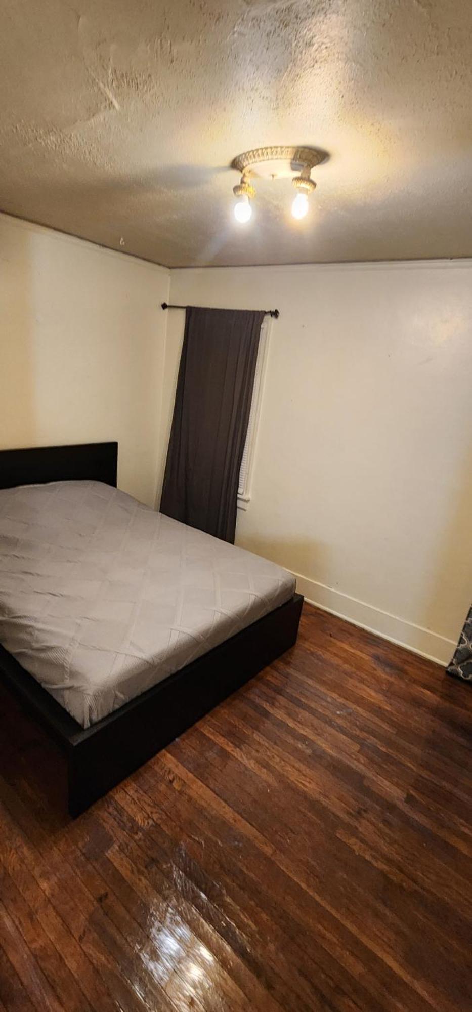 Charming Tudor Union Uw Downtown Apartment Seattle