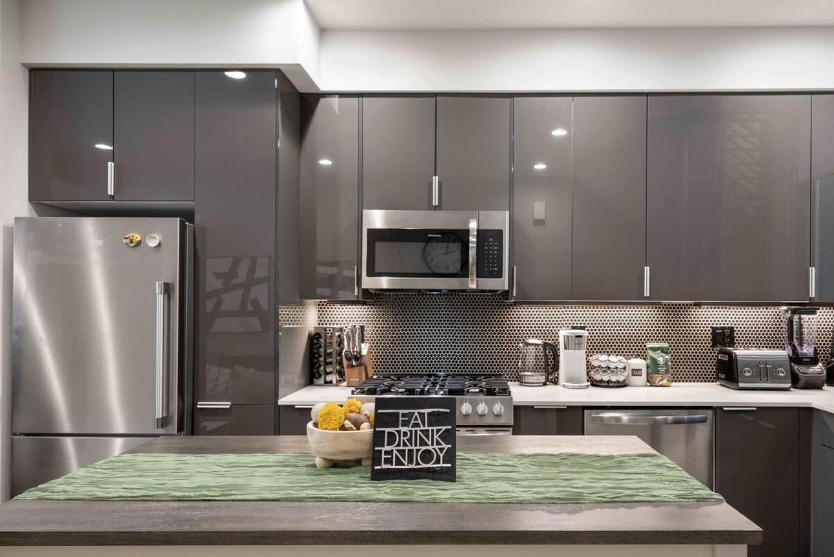 Holiday home Newly Modern 2b2b Near Seatac - Golf Course *
