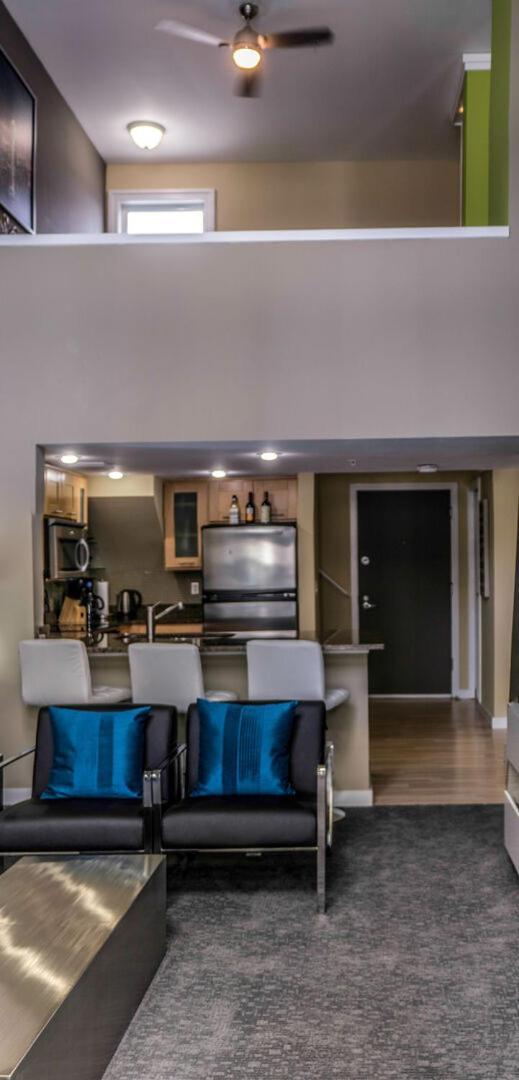 Apartment Penthouse Downtown, Top Floor 4 Beds, 2baths Seattle
