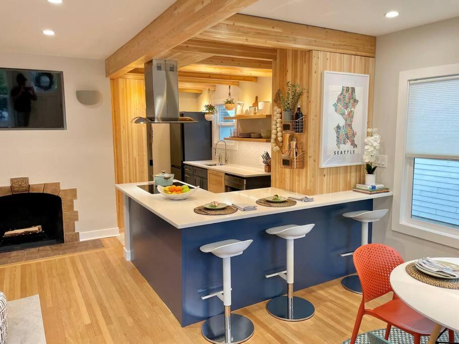 Holiday home Vibes In North Capitol Hill *